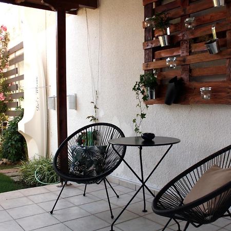 Beachfront Garden Apartment- Atlas Complex Loutráki Extérieur photo